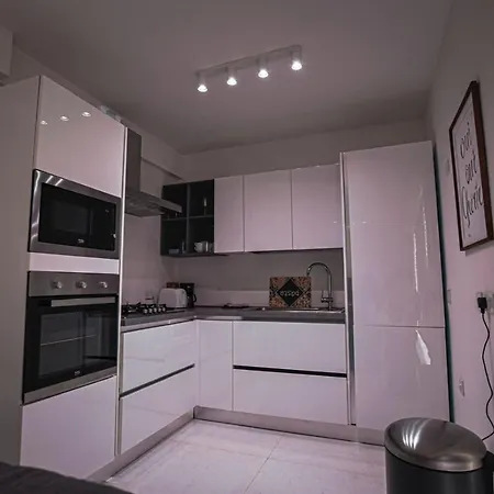 Luxfair Penthouse Apartment Sliema